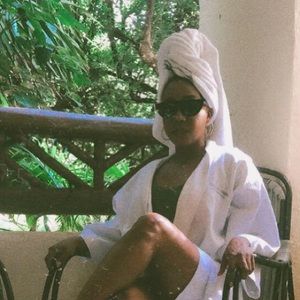 Meet your Posher, Jazmine